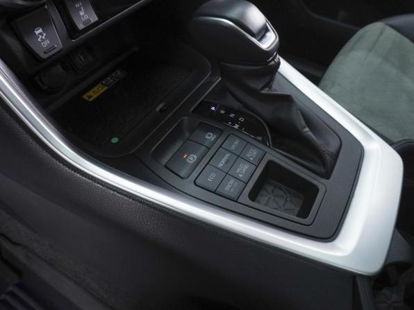 Toyota RAV4 V (XA50) с пробегом 2025 года, цена 4 260 000 рублей, 7908 км, внедорожник, Автокод Объявления