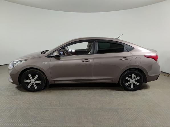 Hyundai Solaris II с пробегом 2017 года, цена 1 300 000 рублей, 94531 км, седан, Автокод Объявления