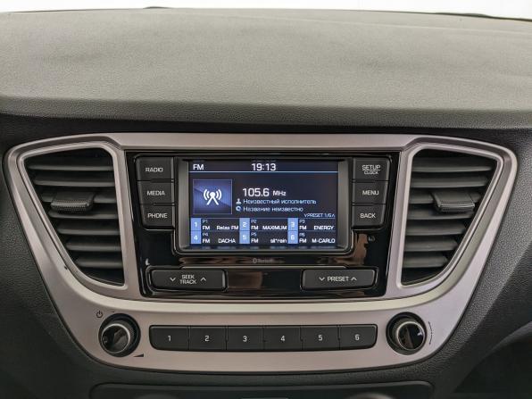 Hyundai Solaris II Рестайлинг с пробегом 2022 года, цена 1 640 000 рублей, 70359 км, седан, Автокод Объявления