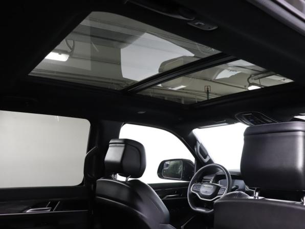 Jeep Wagoneer WS с пробегом 2022 года, цена 8 270 000 рублей, 33500 км, внедорожник, Автокод Объявления