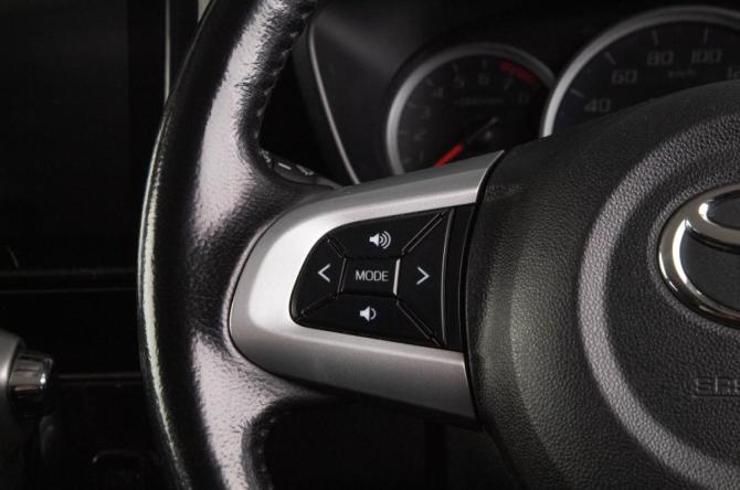 Toyota Roomy I с пробегом 2018 года, цена 1 299 000 рублей, 92000 км, микровэн, Автокод Объявления