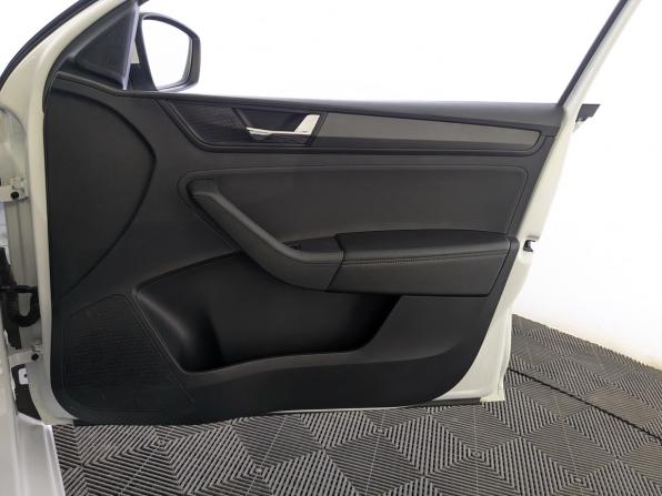 Skoda Rapid II с пробегом 2021 года, цена 1 250 000 рублей, 156510 км, лифтбек, Автокод Объявления