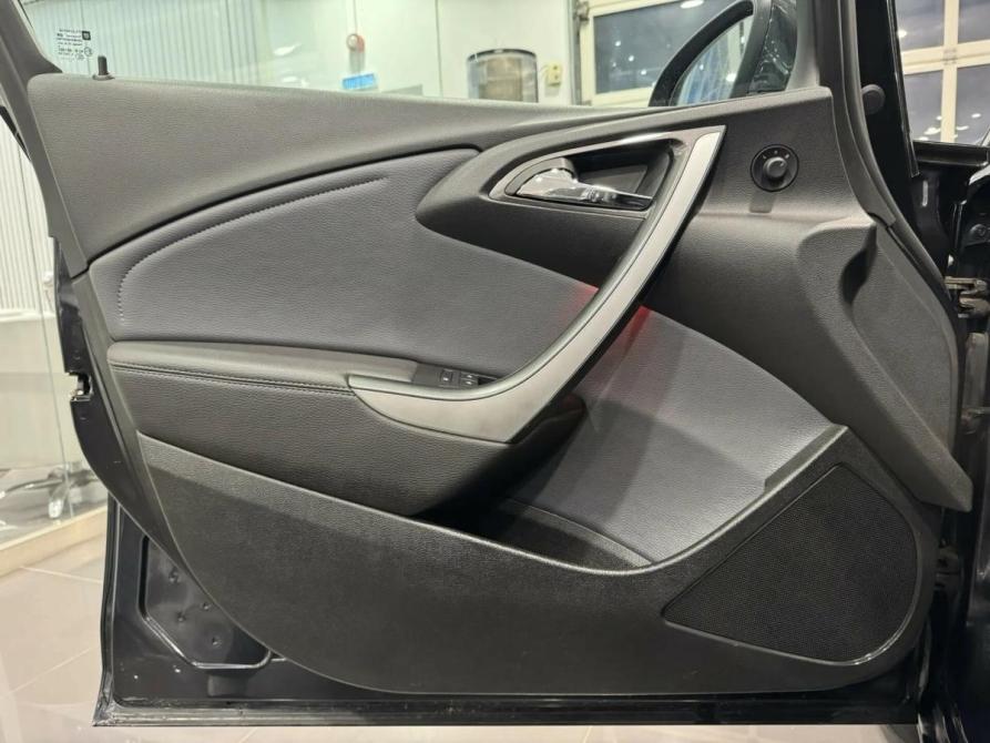 Opel Astra J Рестайлинг Подольск  - изображение 11