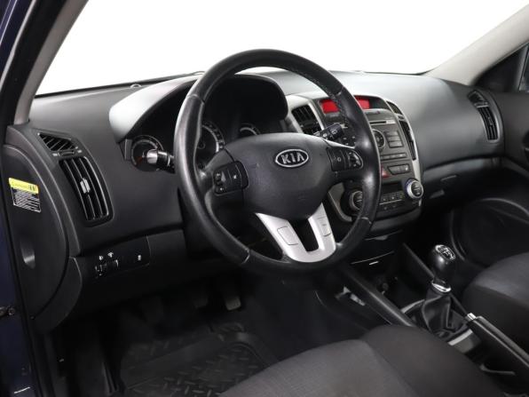 Kia Ceed I Рестайлинг с пробегом 2010 года, цена 660 900 рублей, 189055 км, хэтчбек, Автокод Объявления