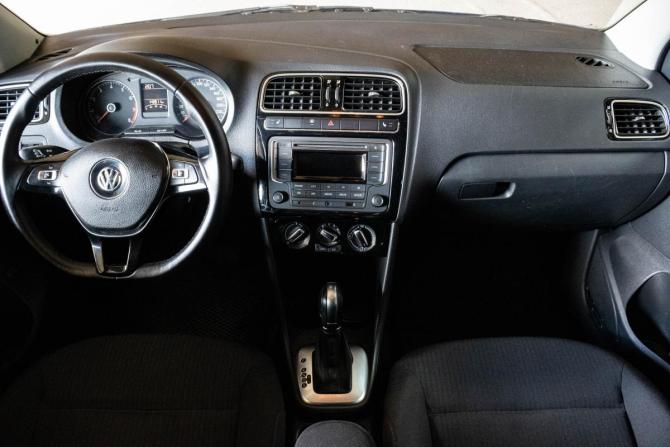 Volkswagen Polo V Рестайлинг с пробегом 2017 года, цена 1 149 000 рублей, 142811 км, седан, Автокод Объявления