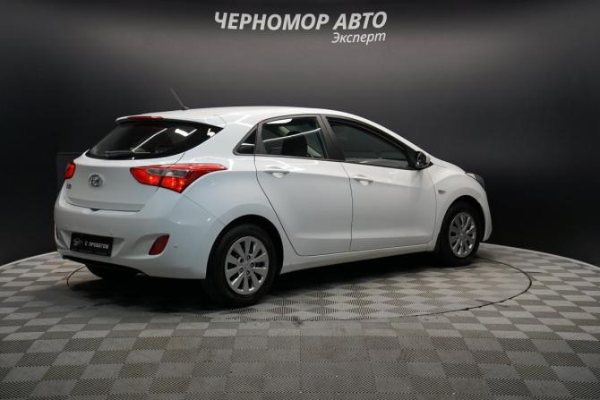 Hyundai i30 II Рестайлинг с пробегом 2015 года, цена 1 395 000 рублей, 125200 км, хэтчбек, Автокод Объявления