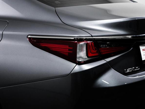 Lexus ES VII с пробегом 2021 года, цена 3 300 000 рублей, 88587 км, седан, Автокод Объявления