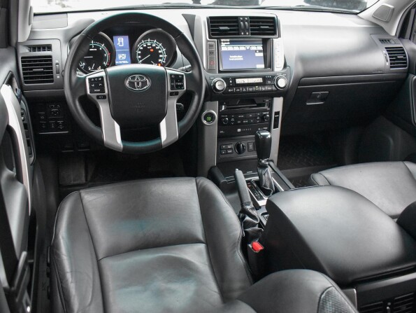 Toyota Land Cruiser Prado 150 Series с пробегом 2012 года, цена 3 369 000 рублей, 167362 км, внедорожник, Автокод Объявления