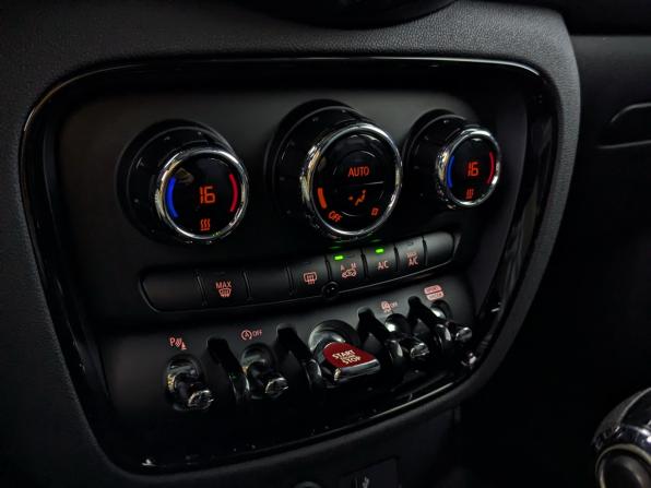 Mini Clubman II Рестайлинг с пробегом 2019 года, цена 1 945 000 рублей, 187144 км, универсал, Автокод Объявления
