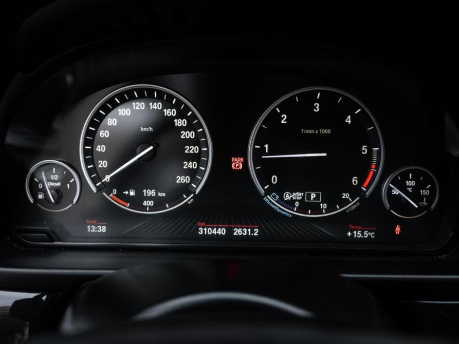 BMW 5 серии VI (F10/F11/F07) Рестайлинг Ставрополь  - изображение 24