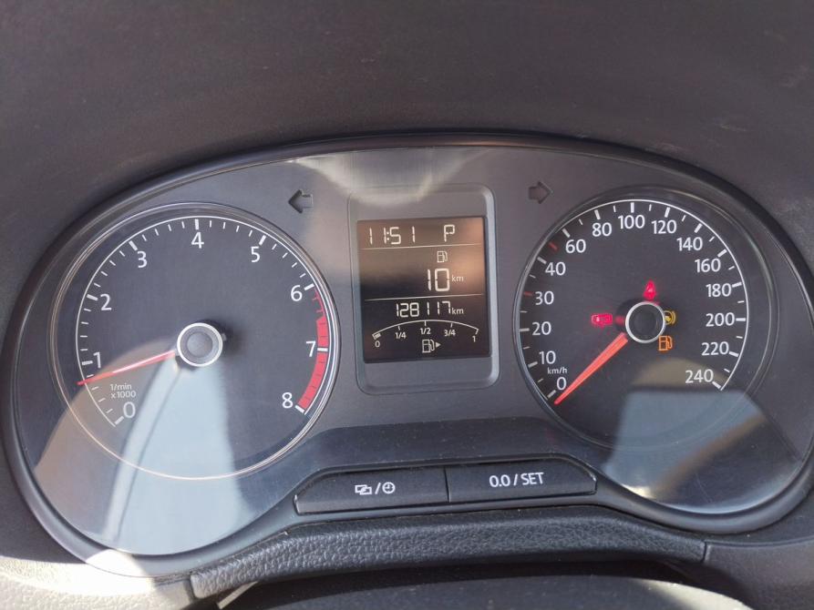 Volkswagen Polo V Рестайлинг Санкт-Петербург  - изображение 14