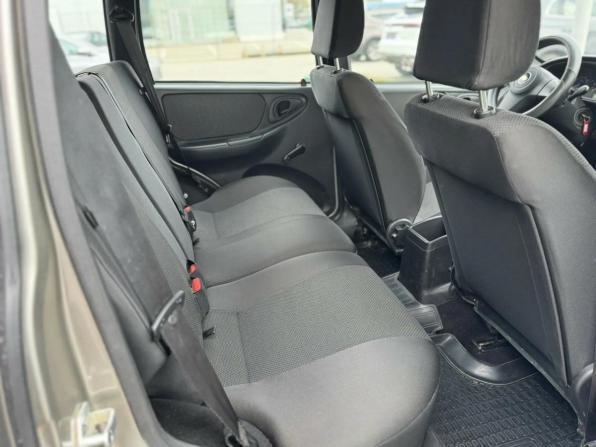 Chevrolet Niva I Рестайлинг с пробегом 2018 года, цена 820 000 рублей, 61100 км, внедорожник, Автокод Объявления