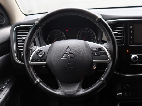 Mitsubishi Outlander III Рестайлинг 3 с пробегом 2020 года, цена 2 070 000 рублей, 96194 км, внедорожник, Автокод Объявления