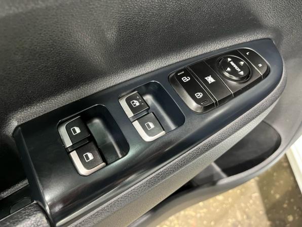 Kia Rio IV с пробегом 2020 года, цена 1 578 000 рублей, 56838 км, седан, Автокод Объявления
