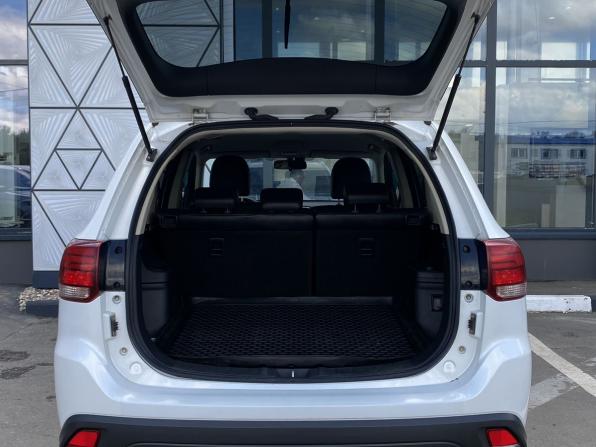 Mitsubishi Outlander III Рестайлинг 2 с пробегом 2017 года, цена 1 599 000 рублей, 235190 км, внедорожник, Автокод Объявления