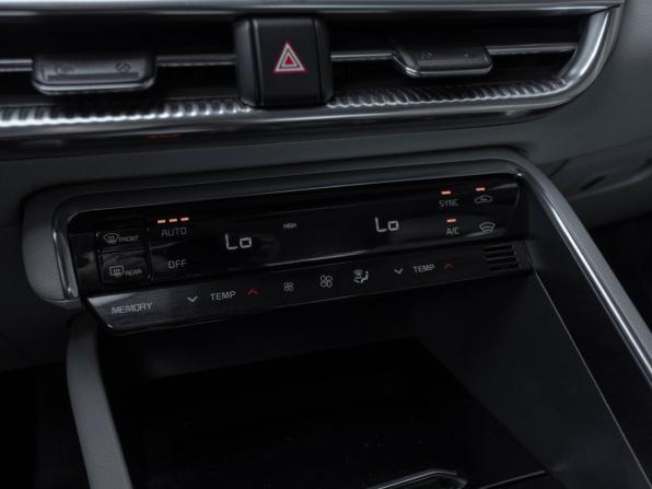 Kia K5 III с пробегом 2021 года, цена 2 740 000 рублей, 49186 км, седан, Автокод Объявления