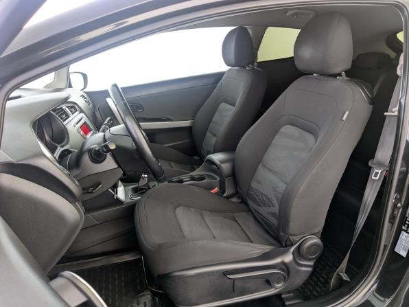 Kia Ceed II Рестайлинг с пробегом 2016 года, цена 1 070 000 рублей, 161143 км, хэтчбек, Автокод Объявления