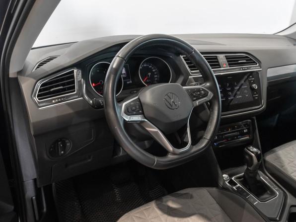 Volkswagen Tiguan II Рестайлинг с пробегом 2021 года, цена 2 863 300 рублей, 53024 км, внедорожник, Автокод Объявления
