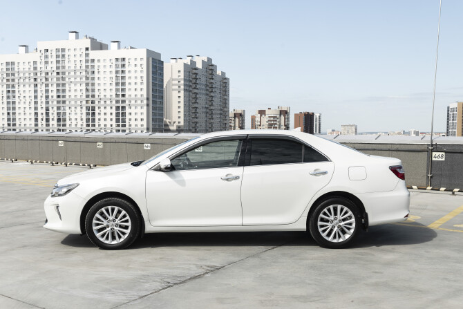 Toyota Camry VII (XV50) Рестайлинг 2 с пробегом 2017 года, цена 2 560 000 рублей, 94000 км, седан, Автокод Объявления