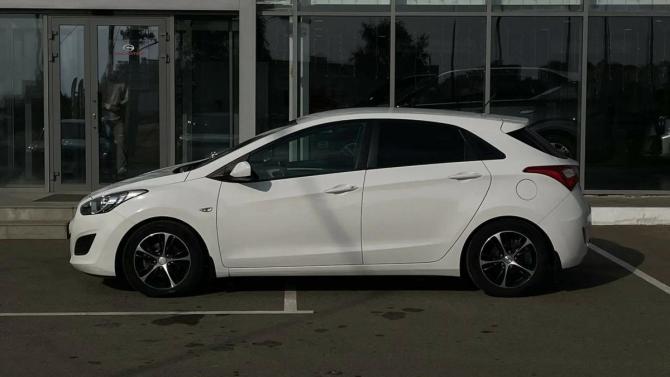 Hyundai i30 II с пробегом 2013 года, цена 970 000 рублей, 134800 км, хэтчбек, Автокод Объявления