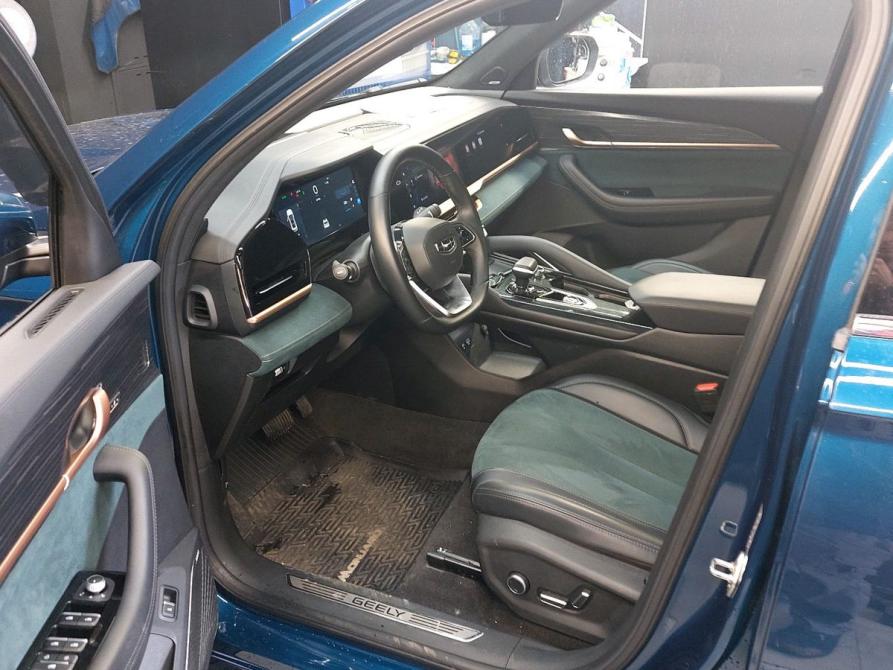Geely Monjaro I Москва  - изображение 10