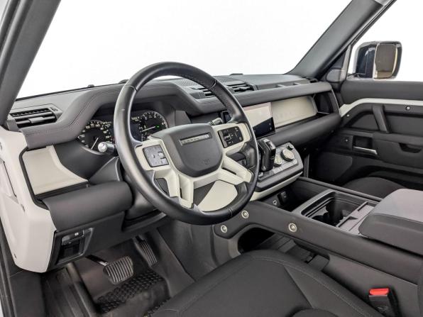Land Rover Defender II с пробегом 2020 года, цена 4 250 000 рублей, 44731 км, внедорожник, Автокод Объявления