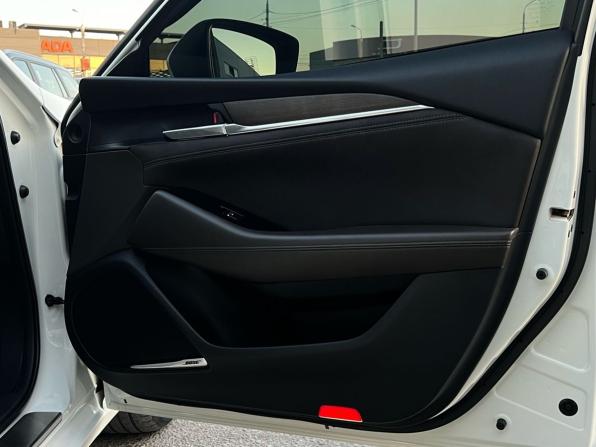 Mazda 6 III (GJ) Рестайлинг 2 с пробегом 2020 года, цена 2 399 000 рублей, 132280 км, седан, Автокод Объявления