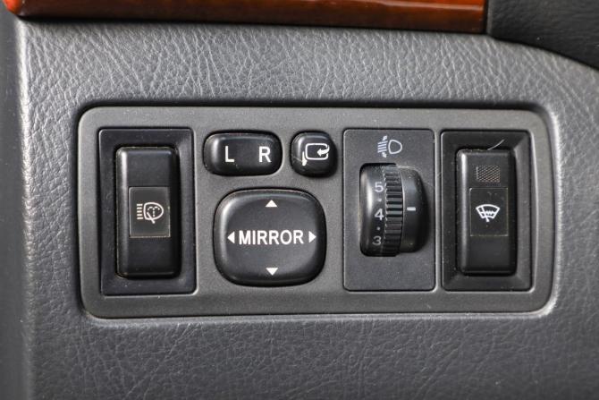 Toyota Avensis II Рестайлинг с пробегом 2006 года, цена 849 000 рублей, 208600 км, седан, Автокод Объявления