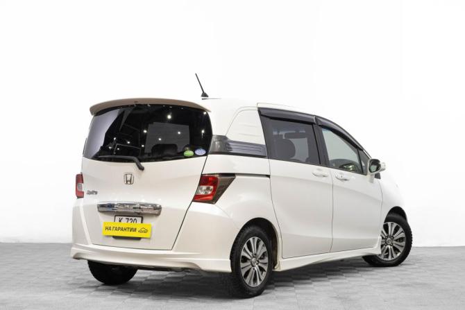 Honda Freed I Рестайлинг с пробегом 2012 года, цена 999 000 рублей, 162000 км, компактвэн, Автокод Объявления