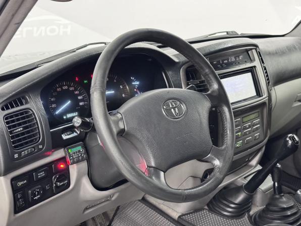 Toyota Land Cruiser 100 Series Рестайлинг 2 с пробегом 2006 года, цена 2 230 000 рублей, 390561 км, внедорожник, Автокод Объявления