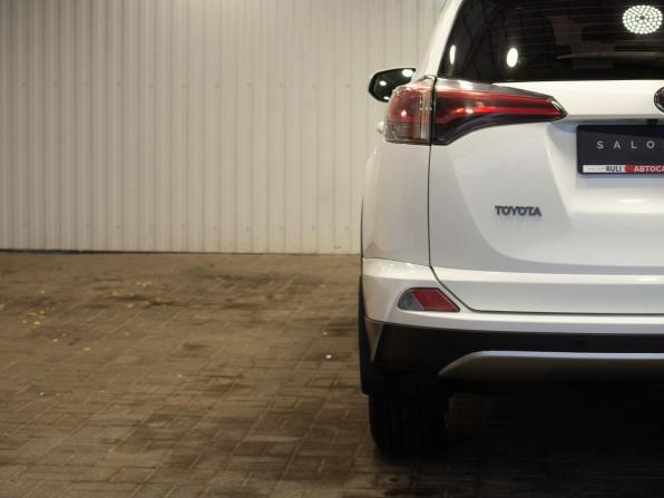 Toyota RAV4 IV (XA40) Рестайлинг с пробегом 2018 года, цена 2 750 000 рублей, 199902 км, внедорожник, Автокод Объявления