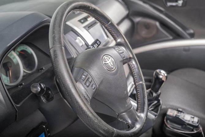 Toyota Corolla Verso I Рестайлинг с пробегом 2005 года, цена 699 000 рублей, 363000 км, компактвэн, Автокод Объявления