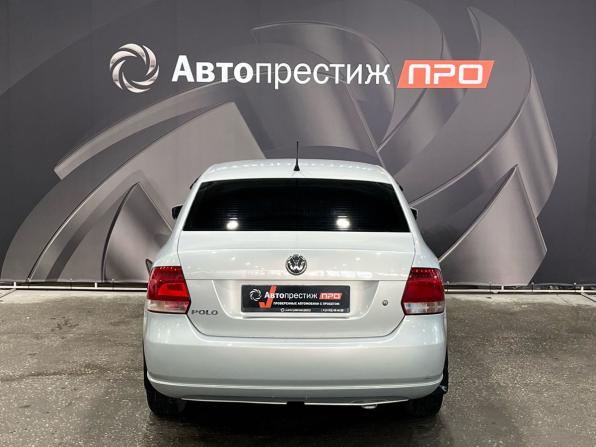 Volkswagen Polo V Рестайлинг с пробегом 2015 года, цена 550 000 рублей, 170933 км, седан, Автокод Объявления