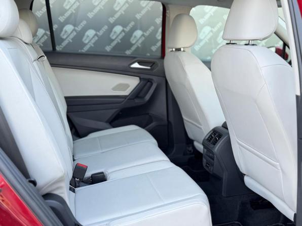 Volkswagen Tiguan II с пробегом 2018 года, цена 2 560 000 рублей, 65000 км, внедорожник, Автокод Объявления