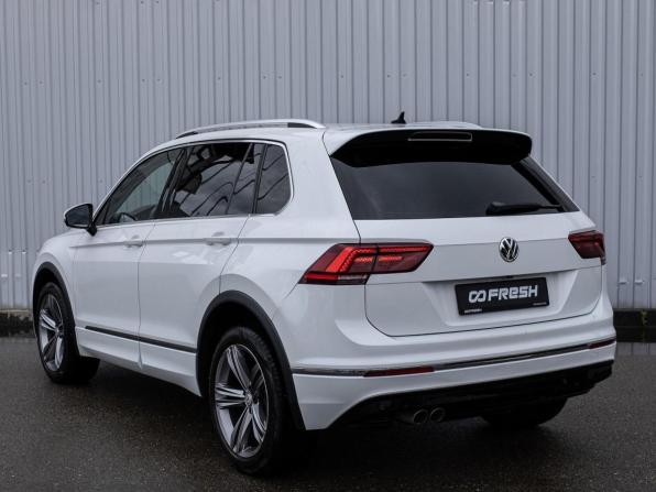 Volkswagen Tiguan II с пробегом 2018 года, цена 2 849 000 рублей, 106526 км, внедорожник, Автокод Объявления