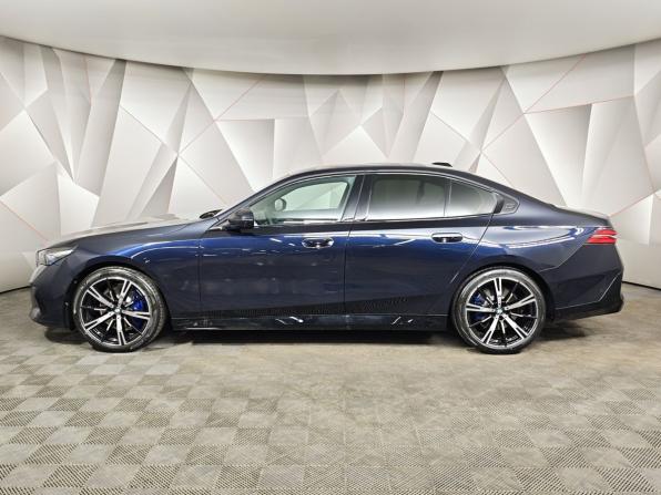 BMW 5 серии VIII (G60/G61/G68) с пробегом 2025 года, цена 8 699 000 рублей, 311 км, седан, Автокод Объявления