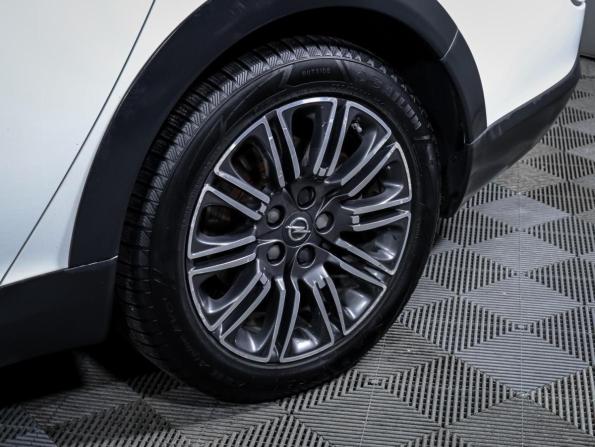 Opel Insignia I Рестайлинг с пробегом 2015 года, цена 1 420 150 рублей, 212093 км, универсал, Автокод Объявления