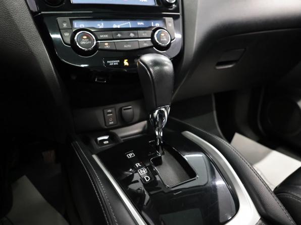Nissan Qashqai II с пробегом 2016 года, цена 1 580 000 рублей, 125710 км, внедорожник, Автокод Объявления