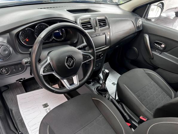 Renault Logan II Рестайлинг с пробегом 2019 года, цена 1 095 000 рублей, 122948 км, седан, Автокод Объявления