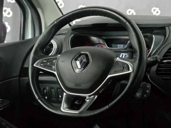 Renault Kaptur I Рестайлинг с пробегом 2020 года, цена 1 620 000 рублей, 64744 км, внедорожник, Автокод Объявления