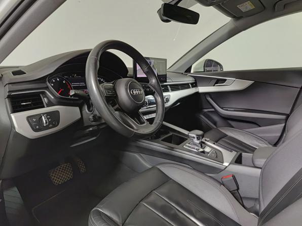 Audi A4 V (B9) Рестайлинг с пробегом 2020 года, цена 2 750 000 рублей, 137500 км, седан, Автокод Объявления