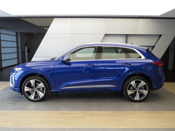 Audi Q5 III с пробегом 2025 года, цена 7 870 000 рублей, 35 км, внедорожник, Автокод Объявления
