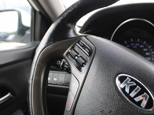 Kia Rio III Рестайлинг с пробегом 2017 года, цена 999 000 рублей, 161240 км, седан, Автокод Объявления