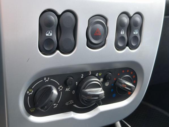 Renault Sandero I с пробегом 2013 года, цена 599 000 рублей, 175000 км, хэтчбек, Автокод Объявления