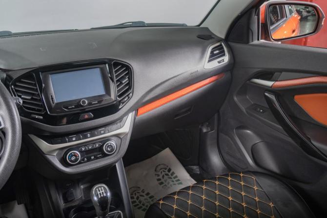 Lada (ВАЗ) Vesta I с пробегом 2019 года, цена 999 000 рублей, 111500 км, седан, Автокод Объявления