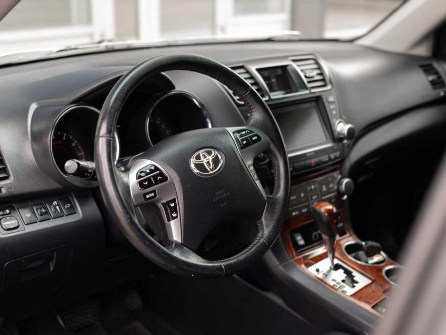 Toyota Highlander II (XU40) Рестайлинг Новосибирск  - изображение 11