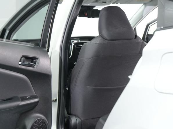 Toyota Prius IV (XW50) с пробегом 2017 года, цена 1 560 000 рублей, 162428 км, лифтбек, Автокод Объявления