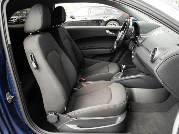 Audi A1 I (8X) с пробегом 2011 года, цена 690 000 рублей, 225623 км, хэтчбек, Автокод Объявления