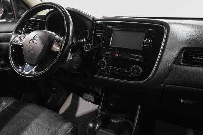 Mitsubishi Outlander III Рестайлинг 2 с пробегом 2015 года, цена 2 049 000 рублей, 166420 км, внедорожник, Автокод Объявления