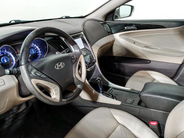 Hyundai Sonata VI (YF) с пробегом 2011 года, цена 949 000 рублей, 188508 км, седан, Автокод Объявления
